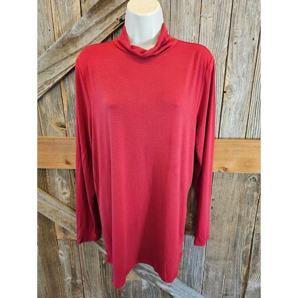 NWT torrid plus size mock neck red long sleeve layering blouse 2X 18-20